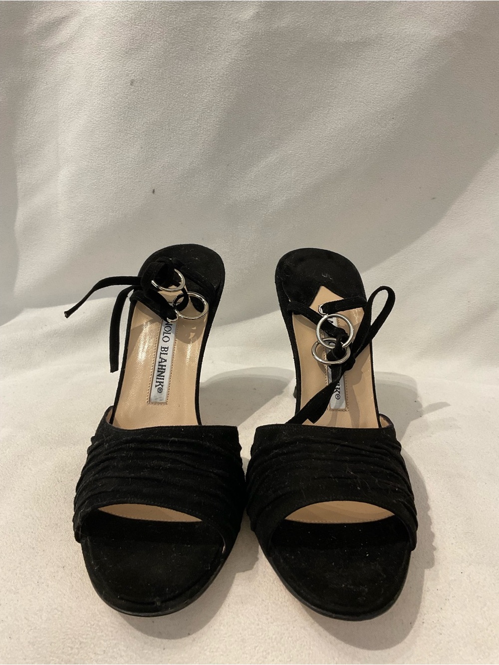 Manolo Blahnik Pump - Picture 2 of 5
